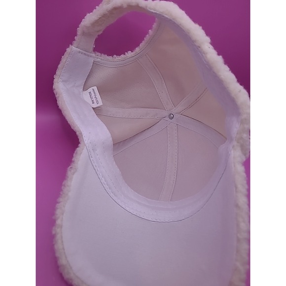 Judith March Fuzzy Ski Baseball Cap - Picture 5 of 6